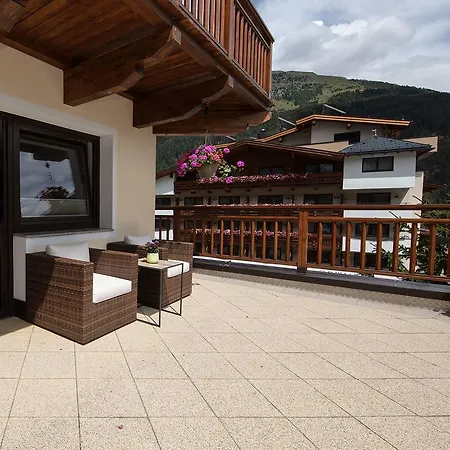 Πανσιόν Haus Montjola