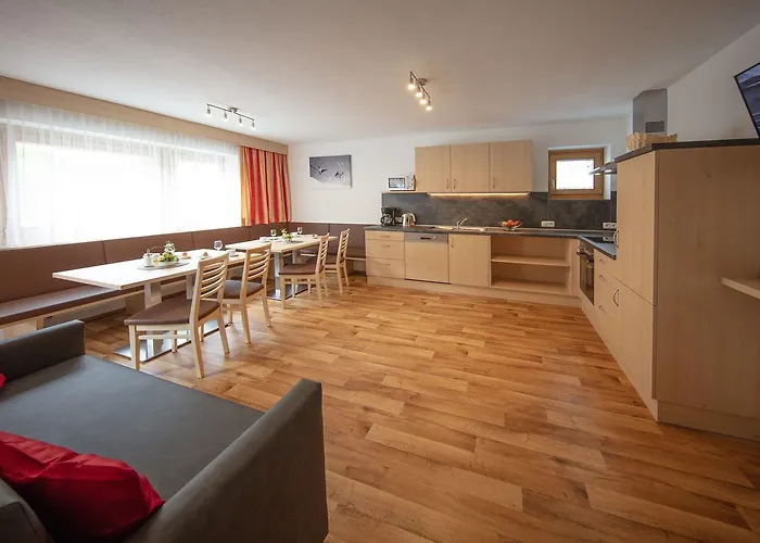 Haus Montjola Πανσιόν 3*