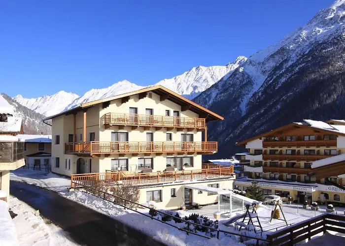 Haus Montjola 3* Зёльден