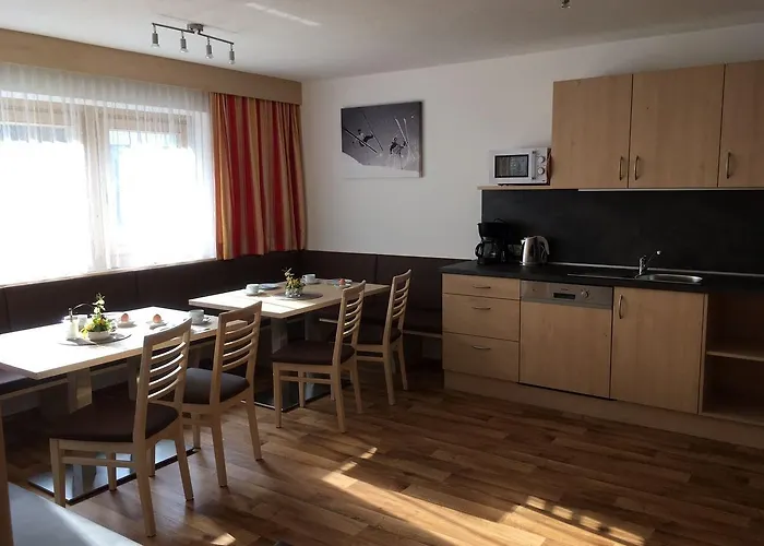 Haus Montjola 3* Зёльден