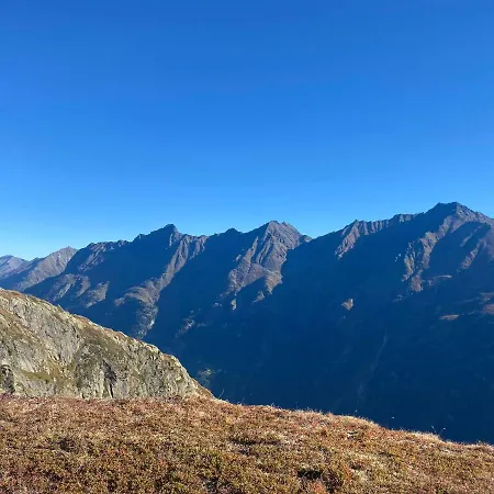 Haus Montjola Pensión Sölden