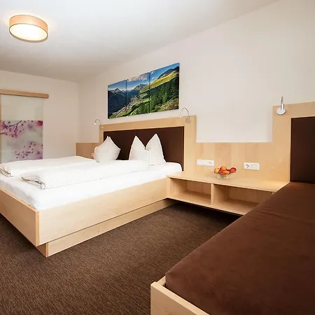 Haus Montjola Pensión Sölden