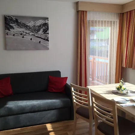 Haus Montjola Pensión Sölden