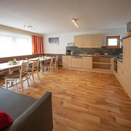 Haus Montjola Pensión 3*