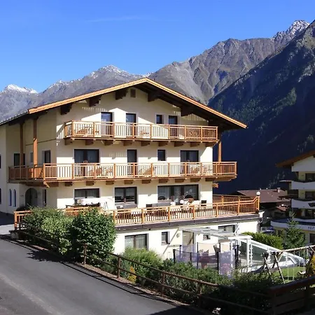 Haus Montjola Casa de hóspedes Sölden